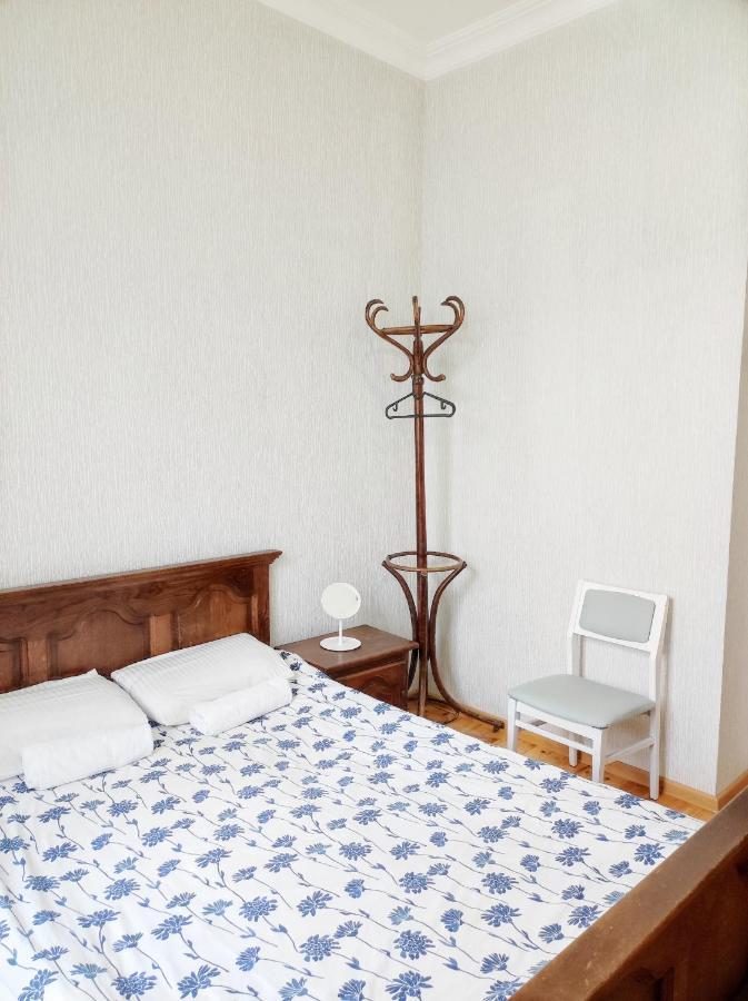 Friendly Guest House Κουτάισι Εξωτερικό φωτογραφία